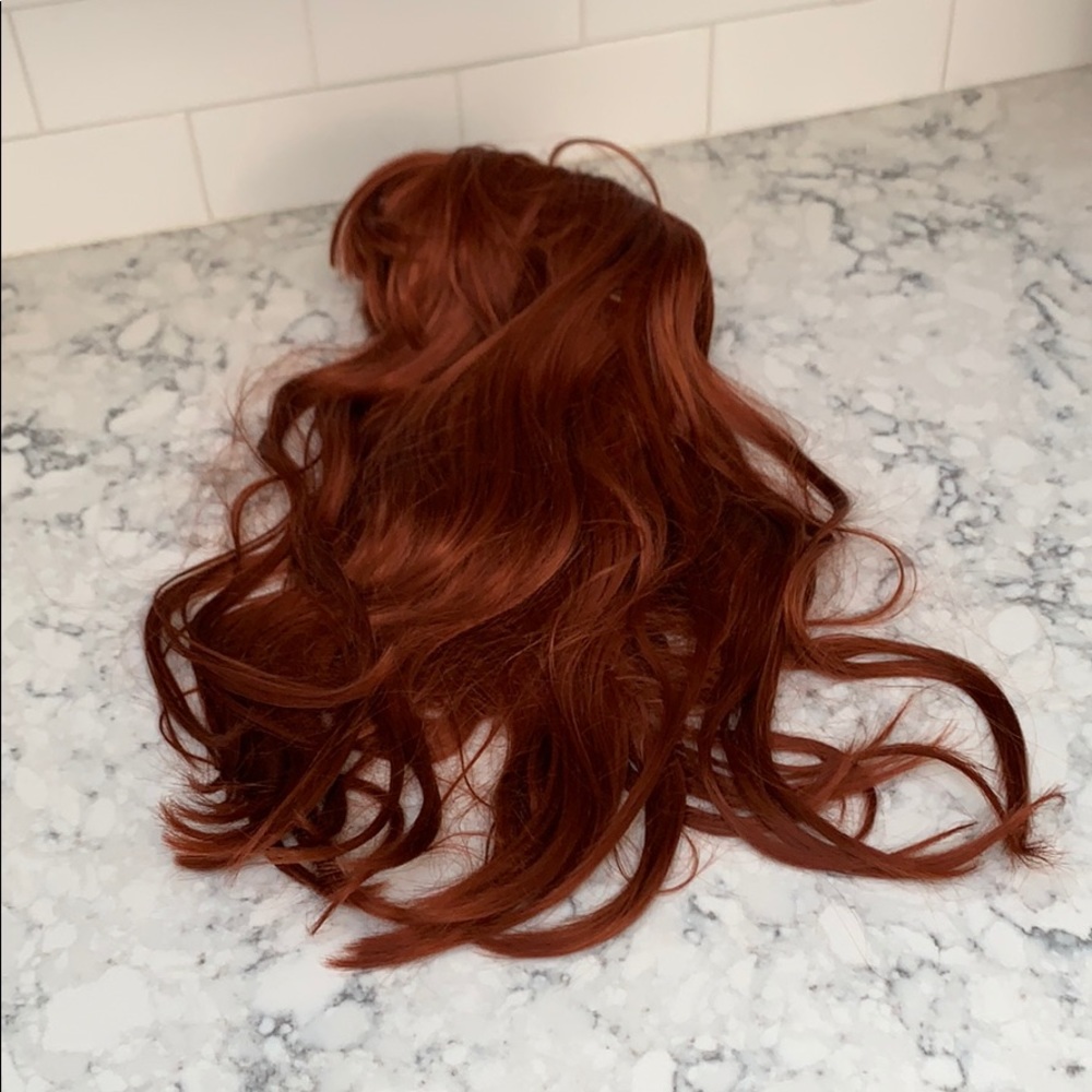 Beautiful Red Wig - Picture 7 of 10